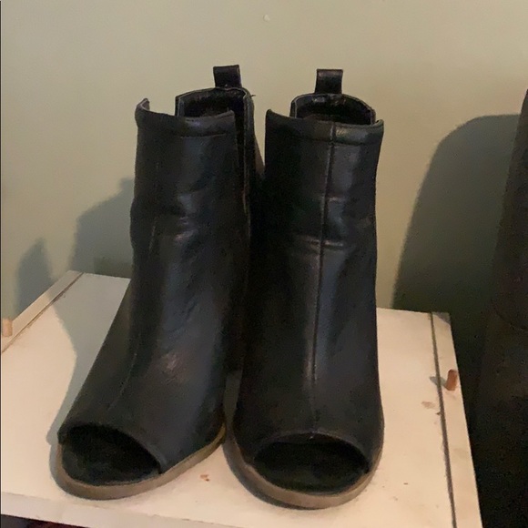 Booties - Picture 3 of 4